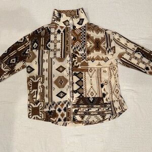 Lightweight jacket, button up, pockets, waffle like material